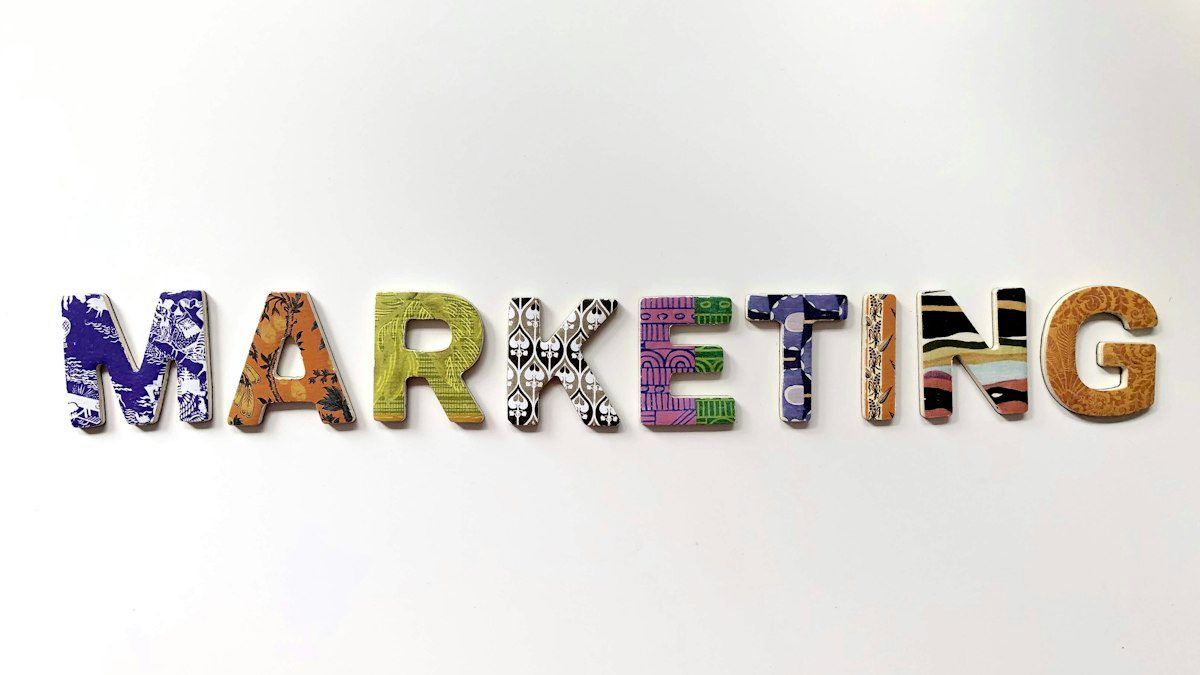 The 5 LinkedIn Ad Formats that Actually Drive B2B Pipeline